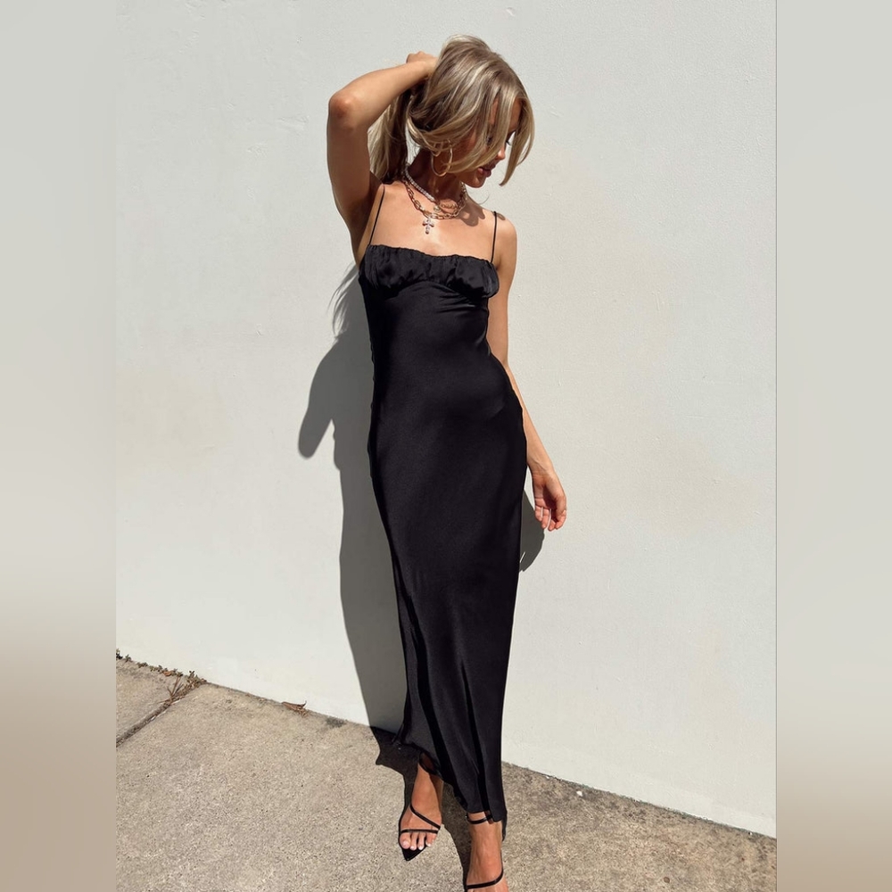 Princess Polly ZELLER Black Maxi Dress Size 4 New With Tags